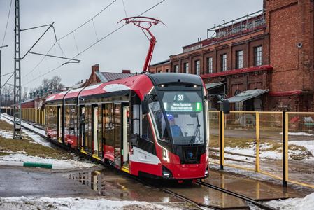 «ПК Транспортные системы» представила трамвай «Невский»