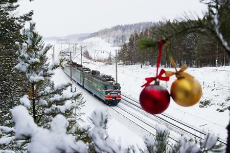 РЖД назвали популярные направления для путешествий поездом в праздники