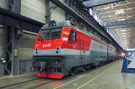 Новейший российский электровоз прошел опытный пробег