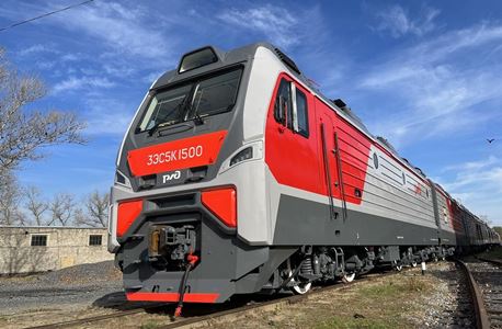 НЭВЗ передал РЖД юбилейный грузовой магистральный электровоз переменного тока 3ЭС5К №1500