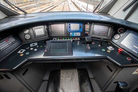 Renfe модернизирует систему связи пригородных и региональных поездов в Испании