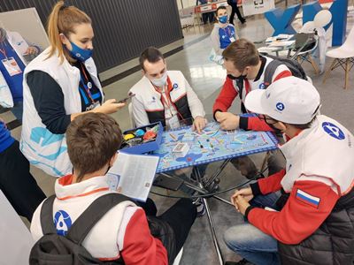 В Екатеринбурге проходит  VIII национальный чемпионат рабочих профессий высокотехнологичных отраслей промышленности WorldSkills HI-TECH 2021