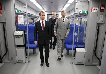 Дмитрий Медведев оценил электропоезд «Иволга»